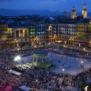 https://hostal-pamplona.sansebastianhotels.net