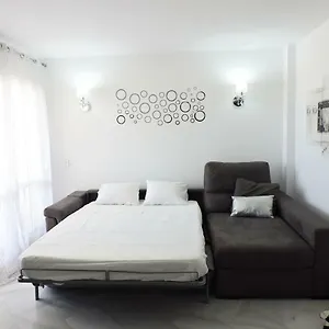 Exclusivo Puerto Marina Apartment